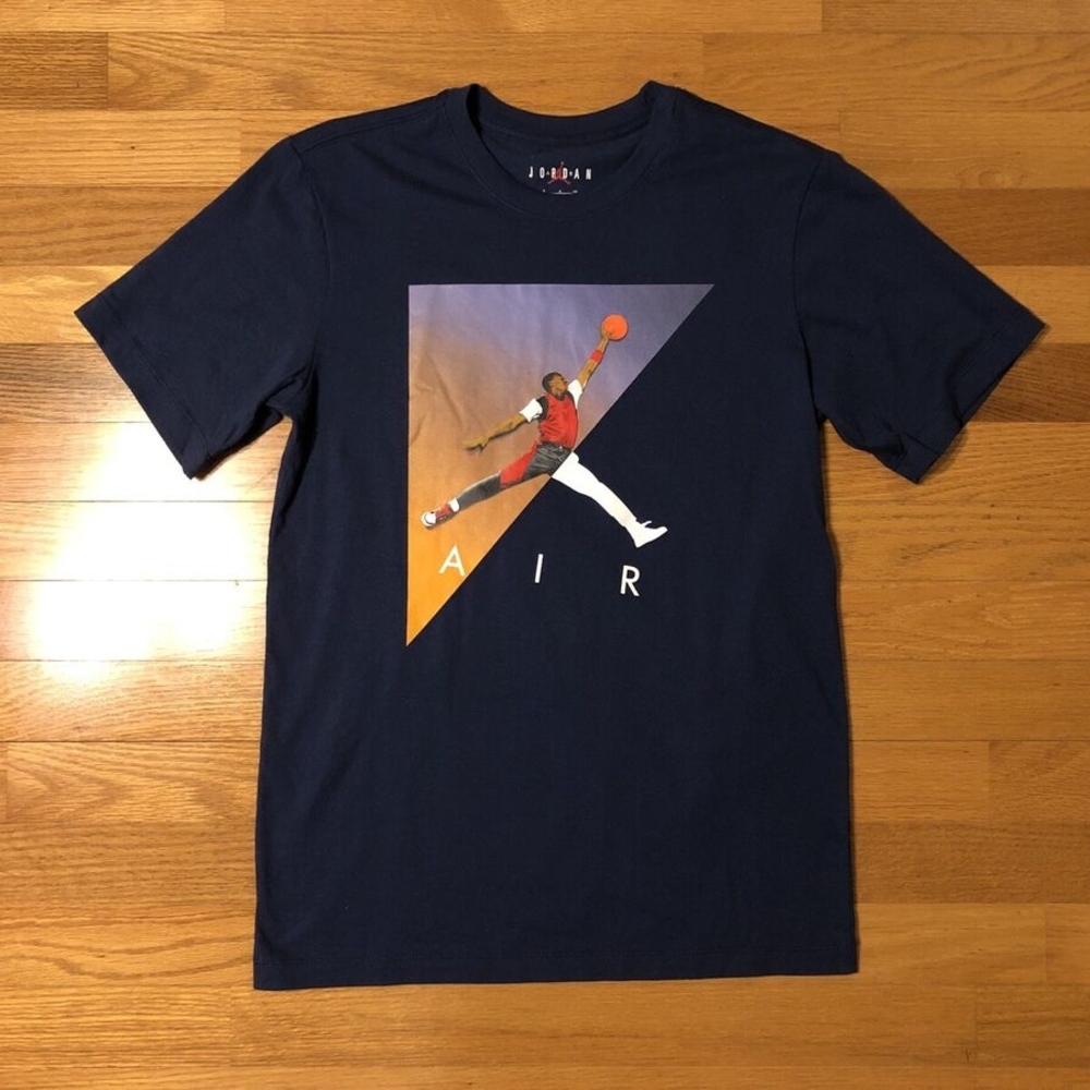 Jordan Air Men's Navy T-Shirt NWT